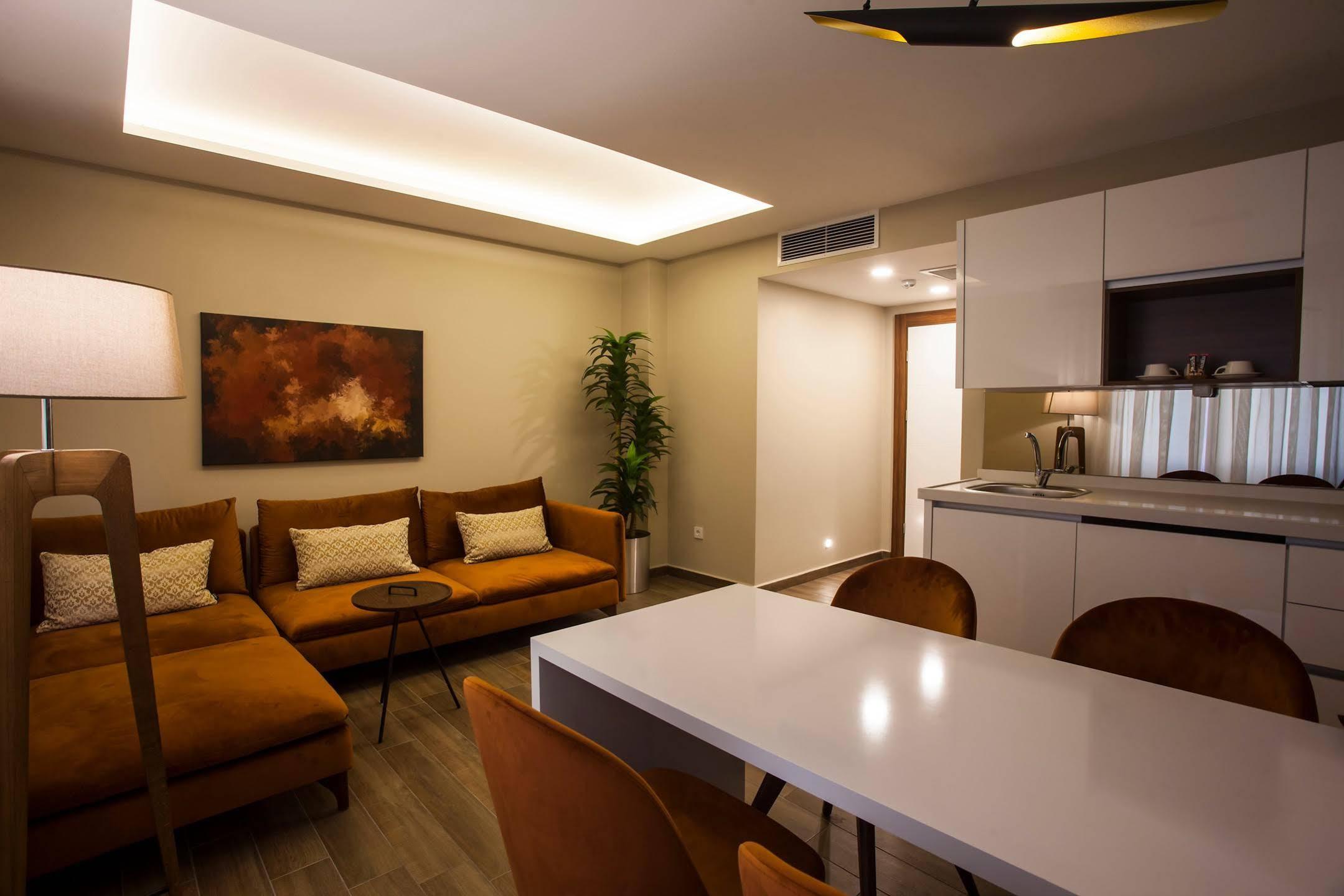 Maxuite Hotel In Home Akcay  Luaran gambar